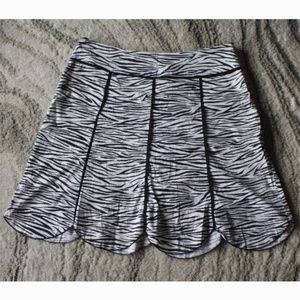 WHBM Zebra Print Scalloped Hem Skirt Size 14